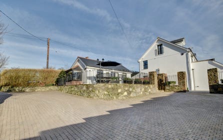 Dog friendly cottage with secure field on sale